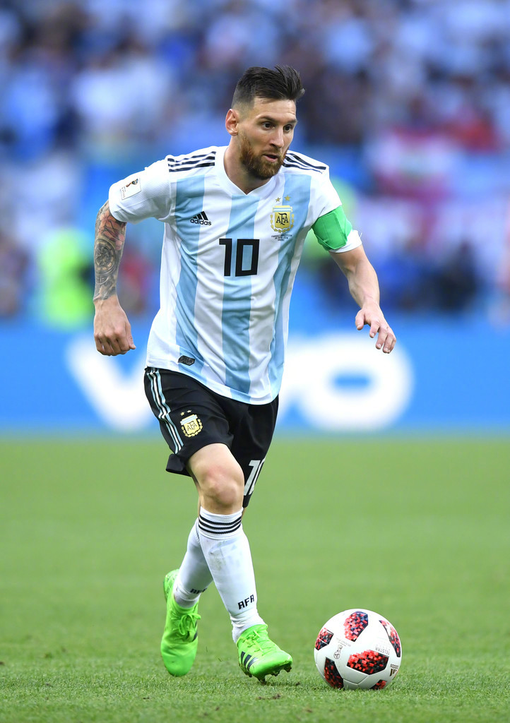 媒体人：中国足球真正的危机是不快乐，大家都缺乏尊重和信任